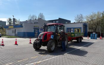 74b7520c-c0f6-4c27-8c25-e69fb06ebb71